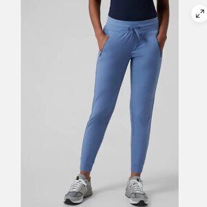 Athleta Trekkie North Jogger Cottage Blue Size 6 Tall